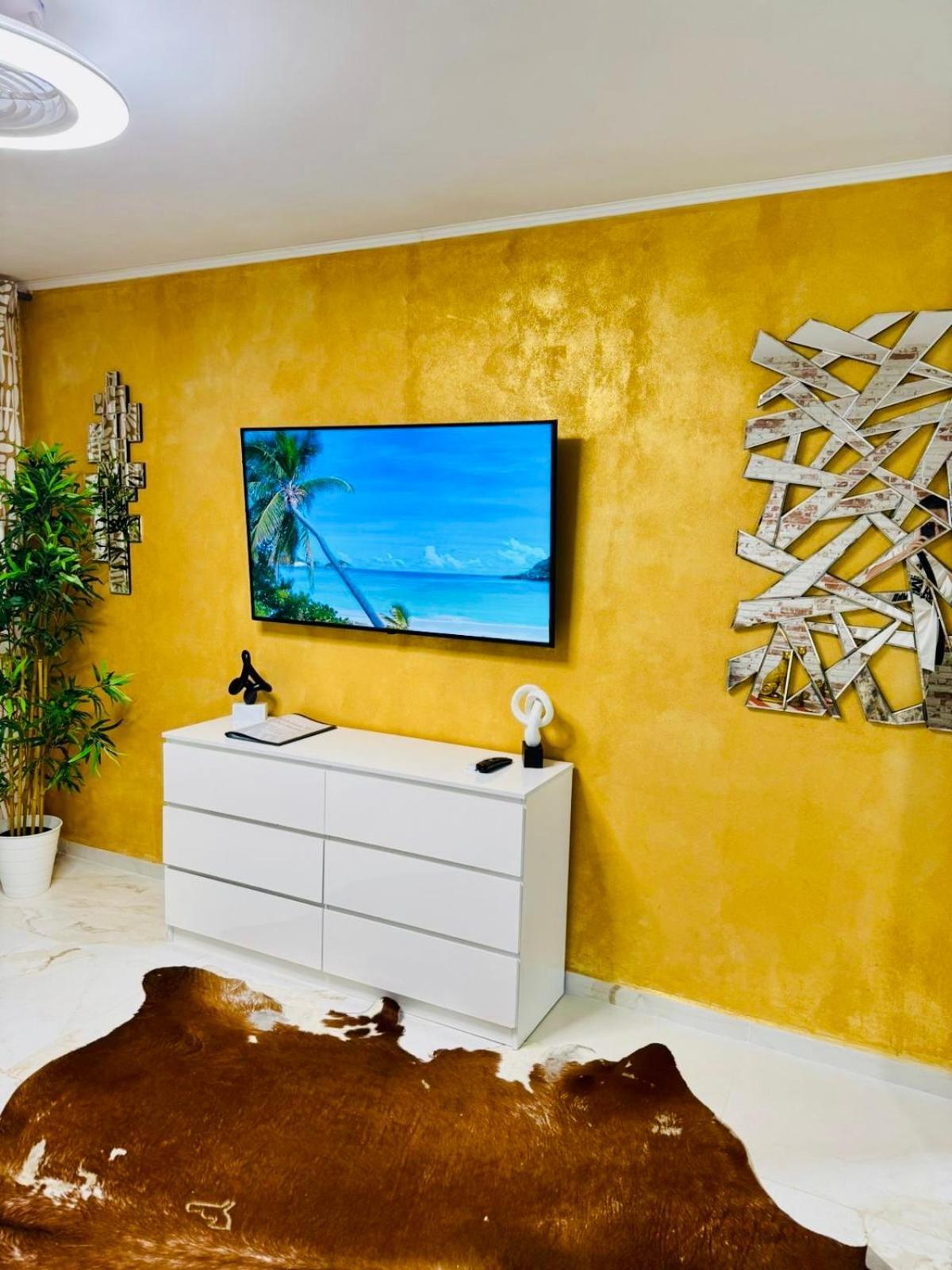 Apartment With Terrace And Pool, Los Cristianos Los Cristianos (Tenerife) Exterior photo